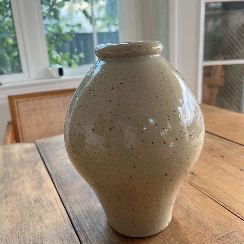 Ceramic Pottery High Gloss Flower Vase Beige